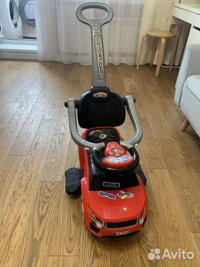 Детская машинка каталка с ручкой