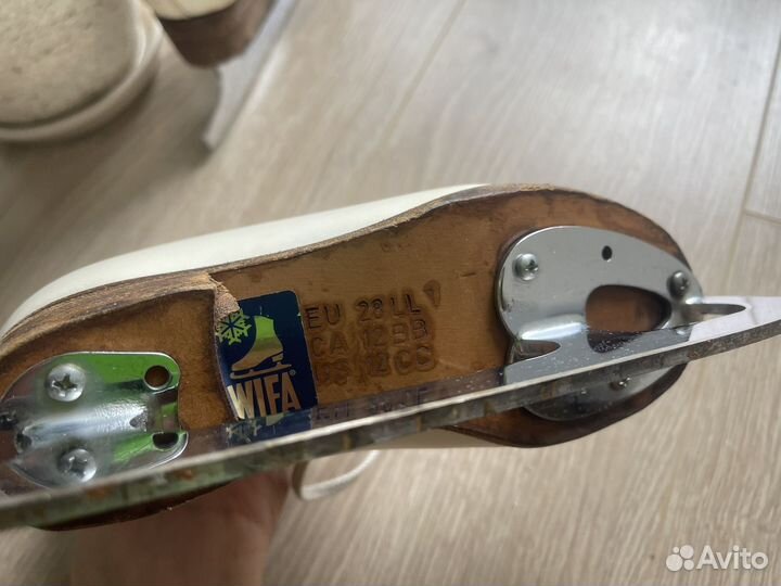 Коньки фигурные профессиональные