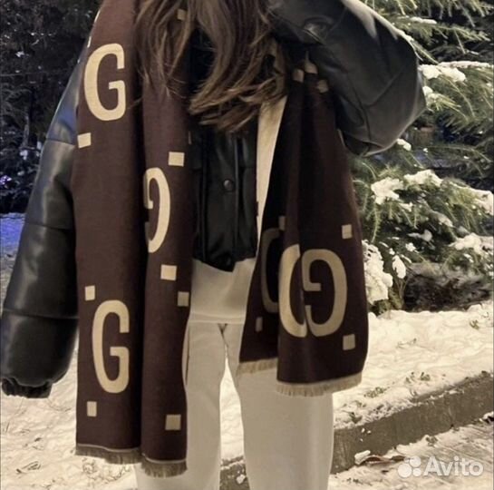 Новый шарф / палантин Gucci