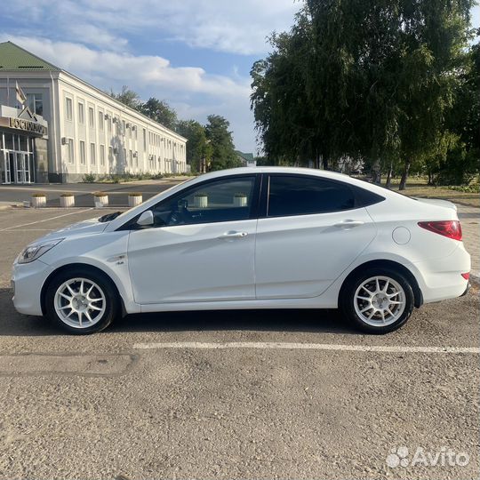 Hyundai Solaris 1.6 AT, 2014, 154 000 км