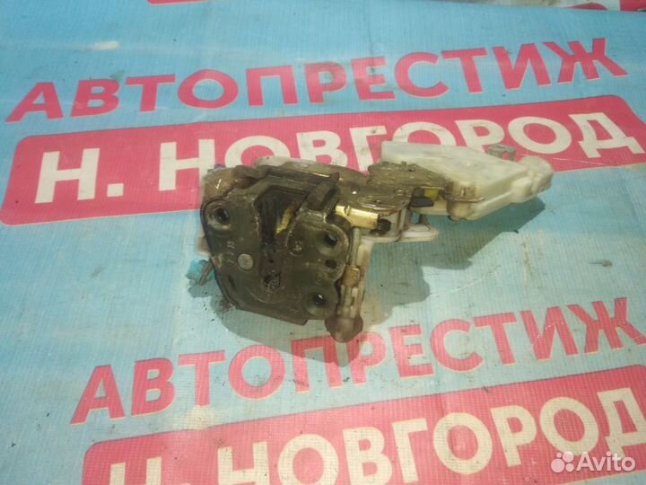 Замок двери внутренний Ниссан Альмера Классик