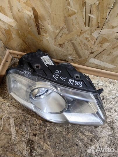 Фара Правая Пассат Б6 бу Оригинал 3C0941006R