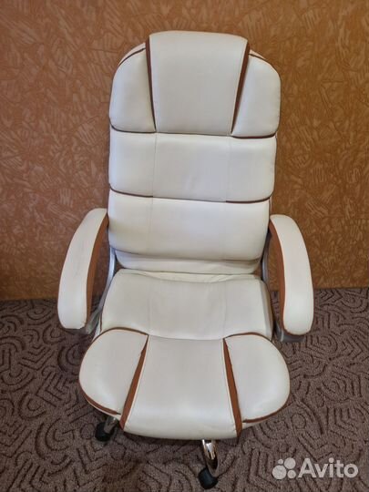 Компьютерное кресло