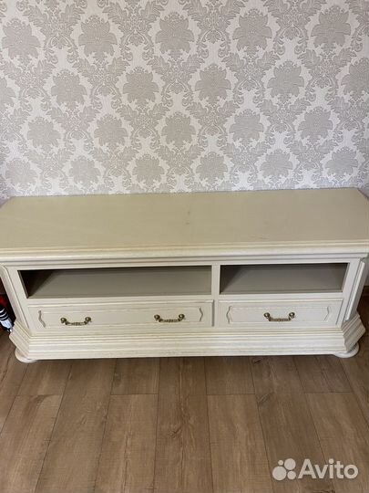 Тумба под телевизор