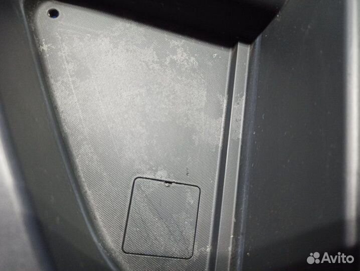 Ящик для инструментов правый Honda Crosstour TF