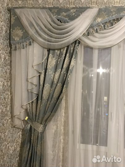 Шторы с ламбрекеном б/у с подхватами