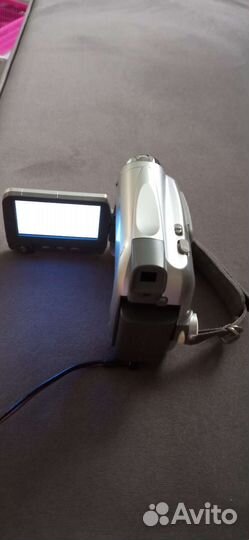 Цифровая видеокамера canon