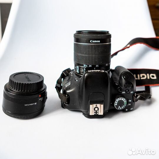 Зеркальный фотоаппарат Canon 600d