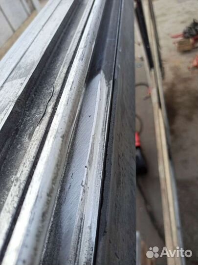 Сварка направляющих шторного полуприцепа (евроштор