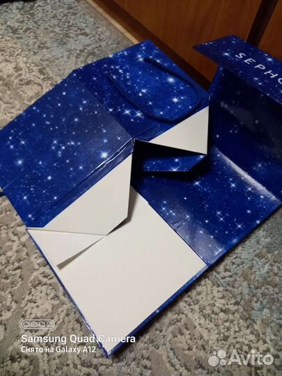 Коробка подарочная новогодняя