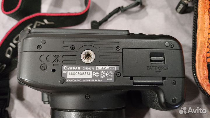 Зеркальный фотоаппарат canon 650d
