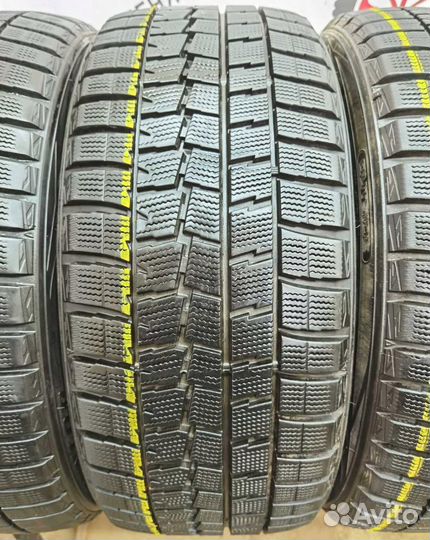 Dunlop Winter Maxx WM01 245/40 R18 99V
