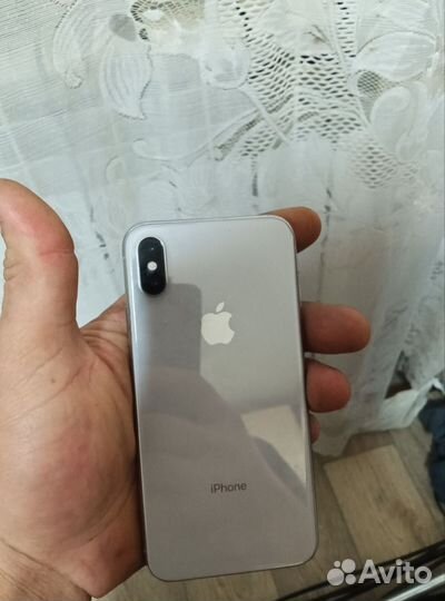 iPhone X, 64 ГБ