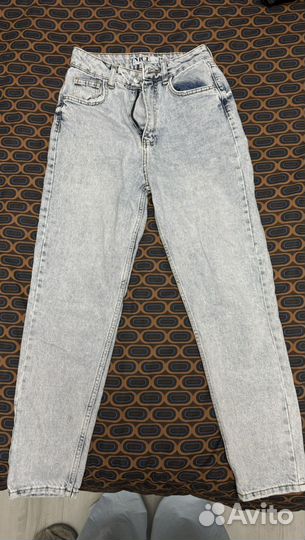 Джинсы