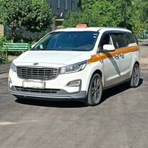 Kia Carnival 2.2 AT, 2019, 107 000 км, с пробегом, цена 1 750 000 руб.