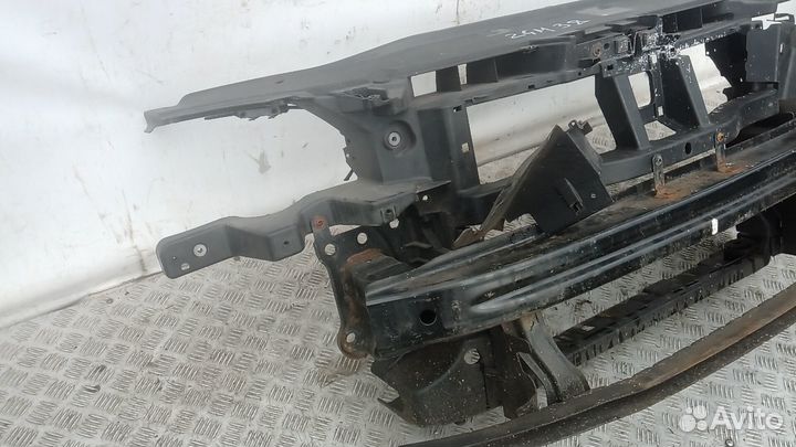 Передняя панель крепления облицовки (телевизор) vo