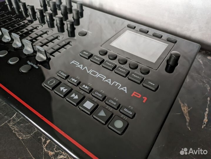 Контроллер Nektar Panorama P1
