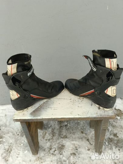 Лыжные ботинки коньковые rossignol