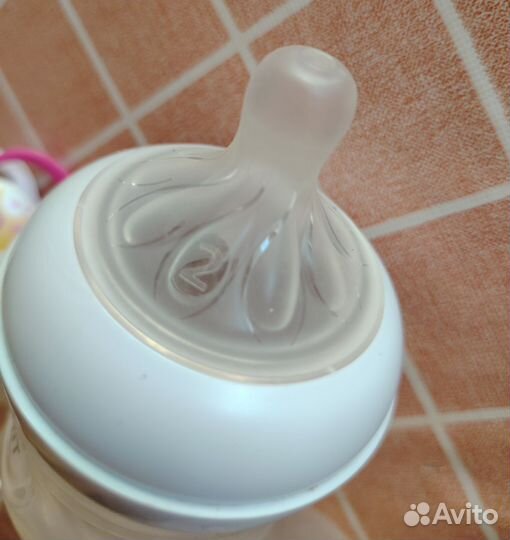 Бутылочки, молокоотсос avent
