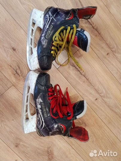 Хоккейные коньки bauer vapor 1x