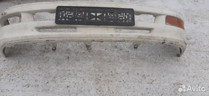 Бампер передний toyota carina 190