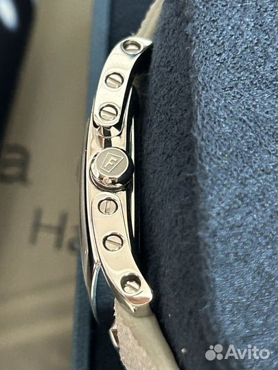 Часы continental