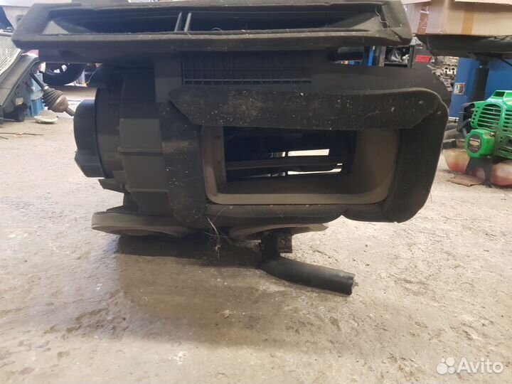 Корпус печки Nissan Almera G15