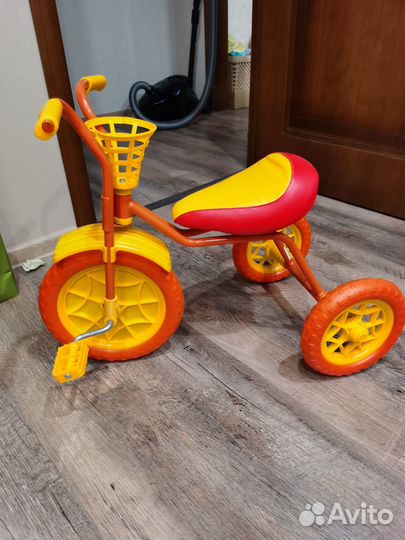 Велосипед трехколесный зубренок