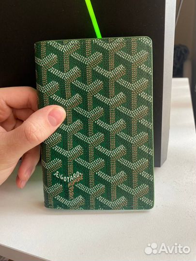 Обложка на паспорт из натуральной кожи Goyard