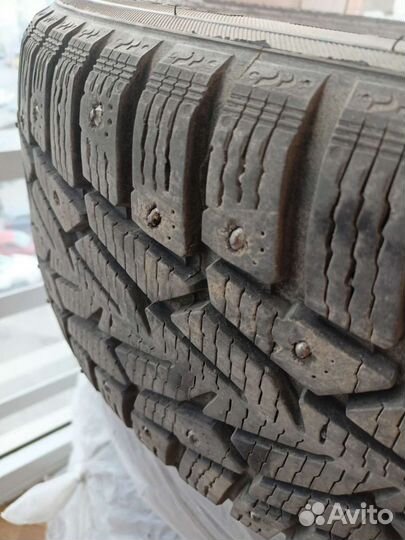 Nokian Tyres Nordman 4 215/65 R16