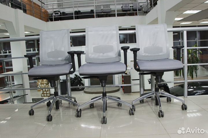 Офисное кресло Aresline (Италия)