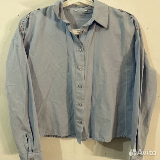 Укороченная рубашка голубая 42