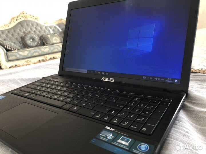 Ноутбук asus