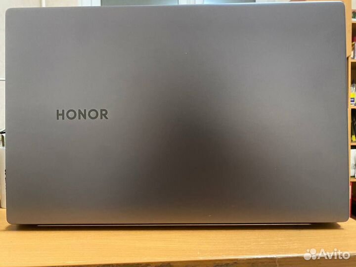 Honor magicbook x15 i3 8/256 gray