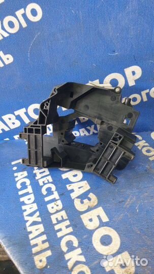 Крепление подрулевых переключателей. Ford Transit