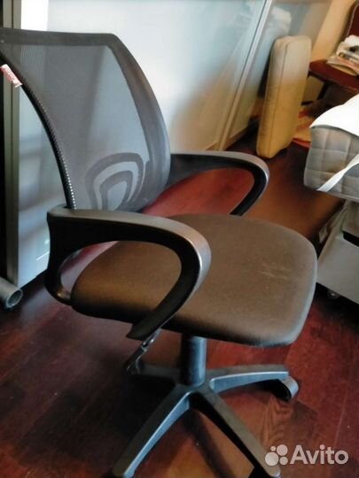 Компьютерное кресло
