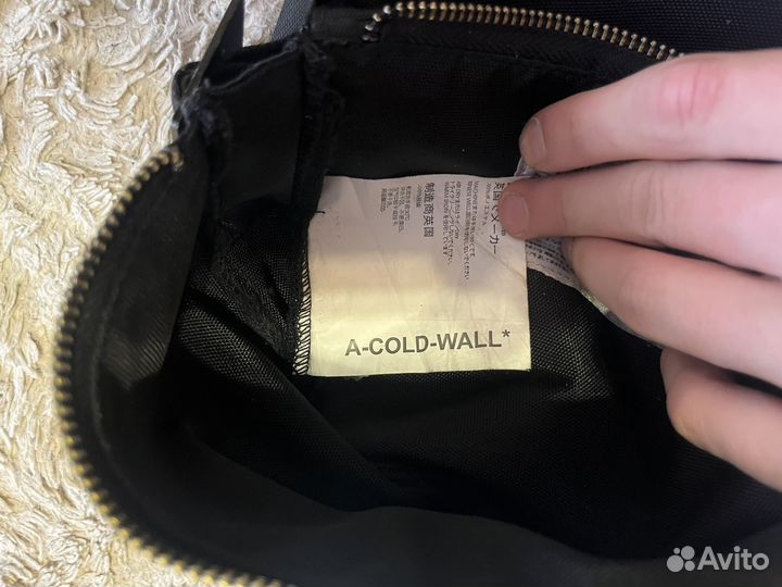 A cold wall сумка