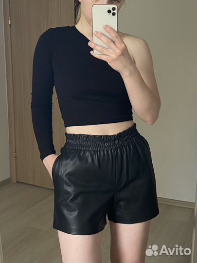 Кожаные шорты