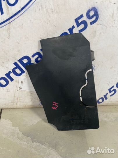 Дефлектор радиатора правый Mazda Mazda5 CR