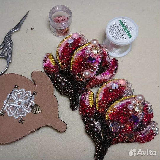 Брошь ручной работы цветы