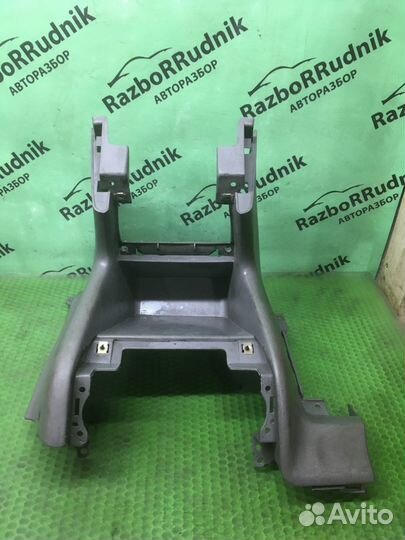 Накладка (кузов внутри) Nissan Primera (P11) II ре