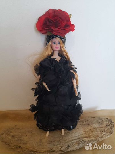 Кукла барби в оригинальном аутфите