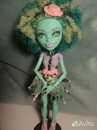 Кукла монстер хай monster high Хани Свомп