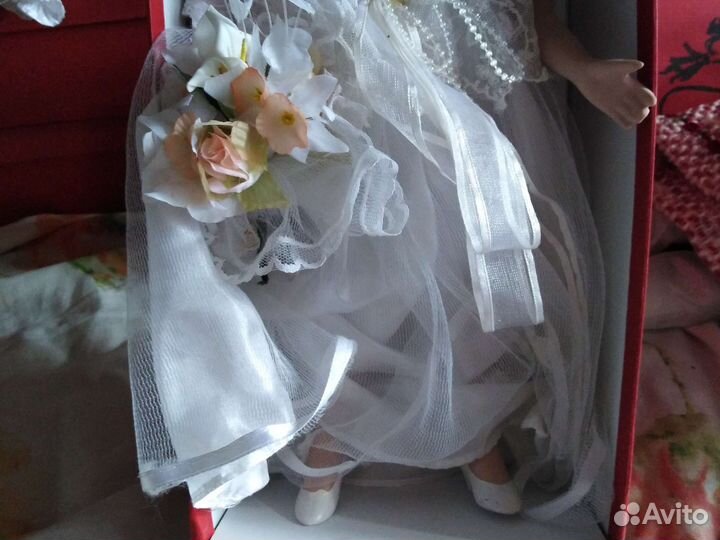 Куклы (фарфоровые)