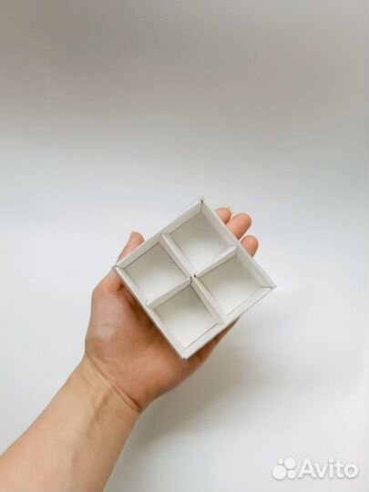 Коробки для 4 конфет 7,5 см х 7,5 см