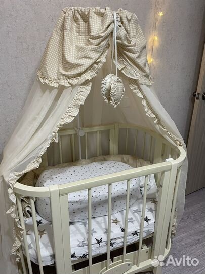 Кроватка и комод