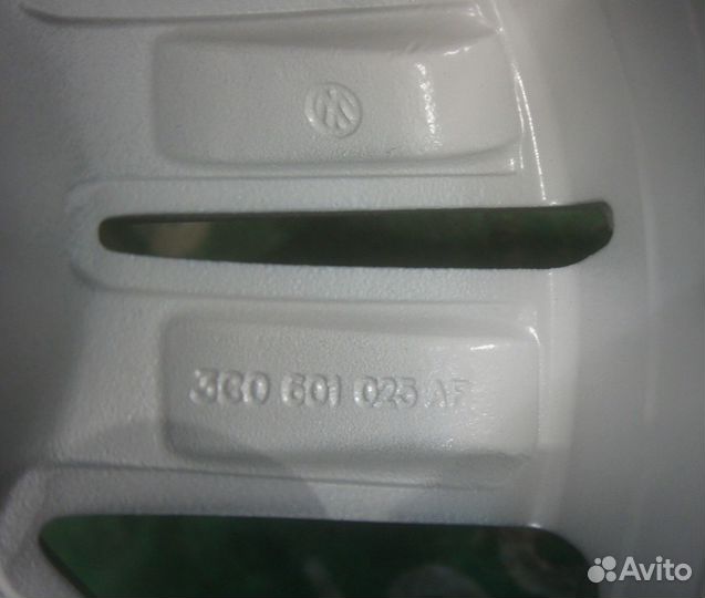 Диски литые бу Volkswagen Passat B6 3C0601025AF