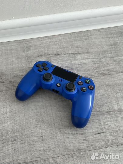 Геймпад Dualshock 4