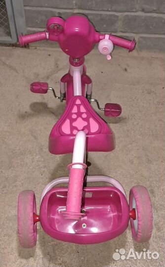 Трехколесный велосипед с ручкой