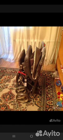 Коляска новая